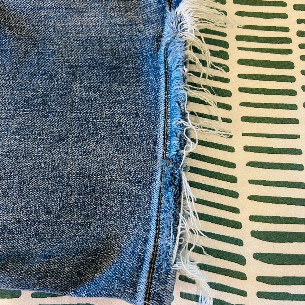 Judy Blue Dad Jean 11/30 High Rise Straight Leg Distressed Hidden Pocket - Picture 6 of 11